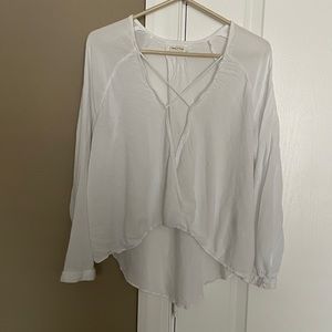 Silence and Noise Women’s Faux Wrap Low Cut Long Sleeve Blouse. Size Large.